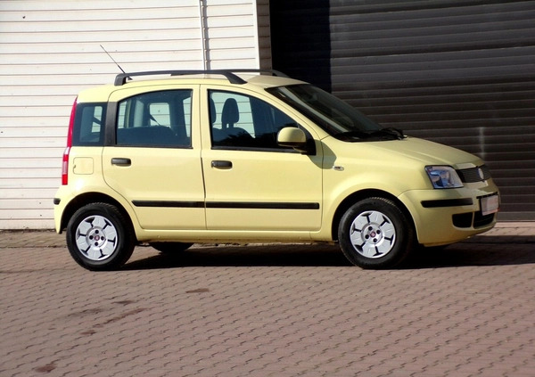 Fiat Panda cena 12900 przebieg: 148000, rok produkcji 2011 z Narol małe 379